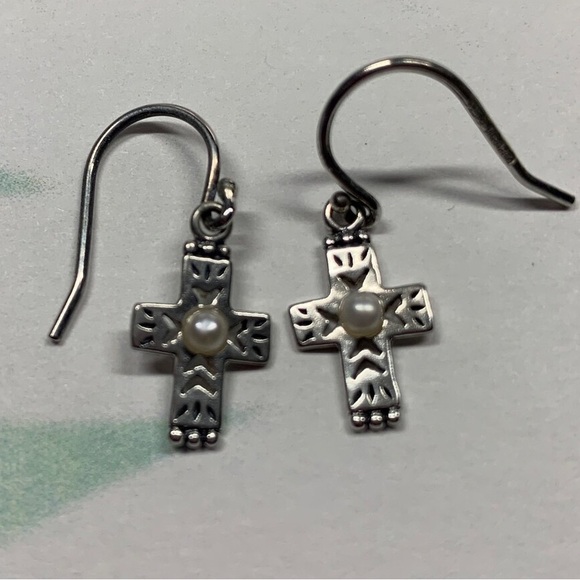 Silpada RARE Vintage Sterling Silver Pearl Dainty Cross Earrings - Picture 4 of 15
